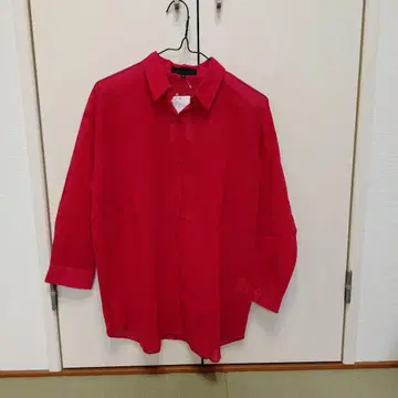UNTITLED 새상품 레드 오부소매 셔츠 사이즈 2