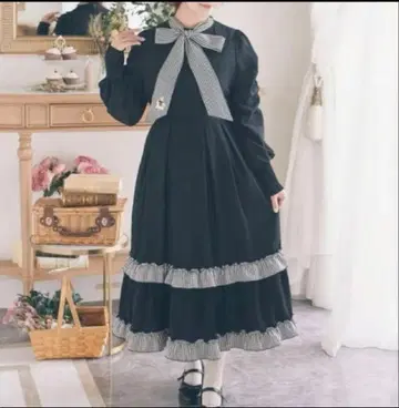 메종 드 플뢰르 아오키 미사코 마롱 크림 원피스 블랙