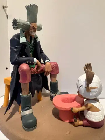 원피스 피규어 토니토니 초파와 Dr. 히루루크