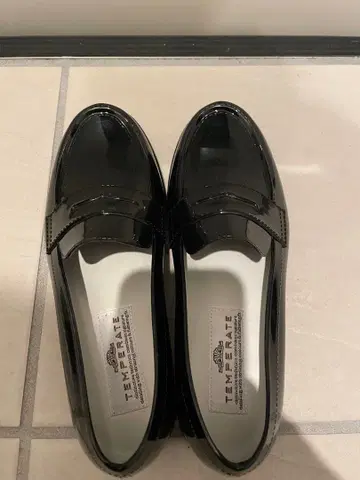 TEMPERAITE 블랙 로퍼 레인슈즈