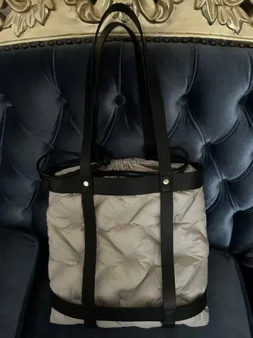 새상품급 쿨카리안 퀼팅 백