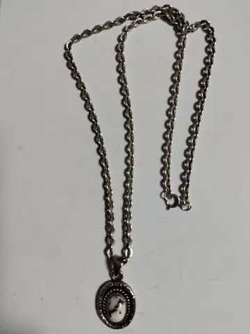 실버 목걸이 화이트 터키석 타원형 펜던트