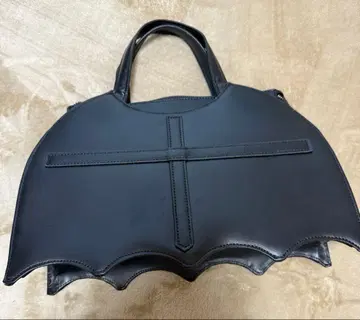 Moi-meme-Moitie 박쥐 백