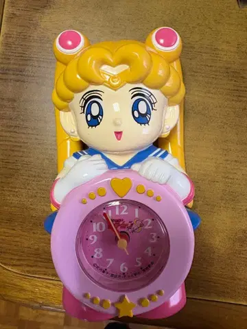 세일러문 캐릭터형 시계 2개 세트