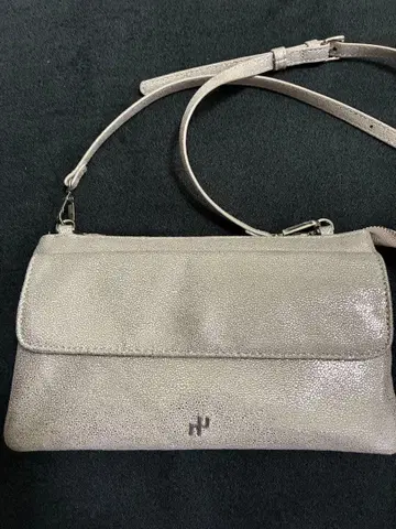 니코앤드. 실버 숄더백