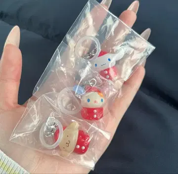 산리오 딸기표 액세서리 우사하나 폼폼푸딩 시나몬