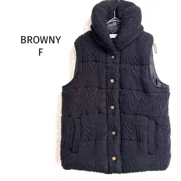 브라우니 니트 베스트 케이블 짜임 충전솜 스탠드 카라 방한 블랙