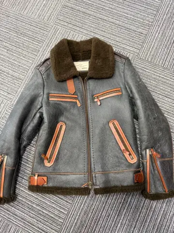 AVIREX 무스탕 L 사이즈