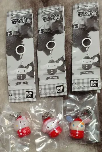 가챠 산리오 캐릭터즈 딸기 메지루시 액세서리 3종 세트