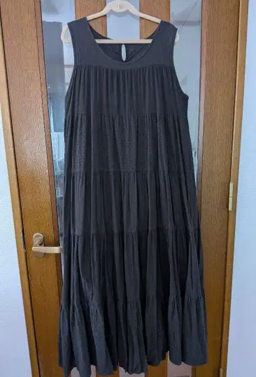 슬리브리스 티어드 롱 원피스