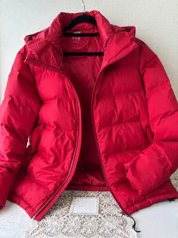 유니클로 후드 부착 다운 자켓 빨간색 XL 새상품급