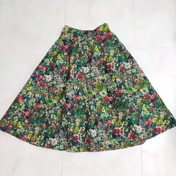 Sov. 소브 더블 스탠다드 LIMONTA 자카드 플레어 스커트