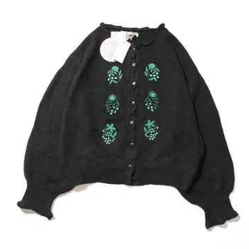 새상품 사만사 모스모스 [마카베 앨리스] 자수 니트 가디건 블랙