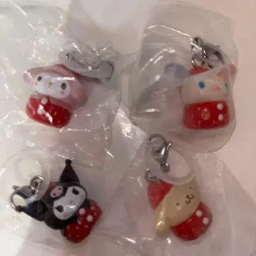 산리오 캐릭터즈 딸기 표시 액세서리