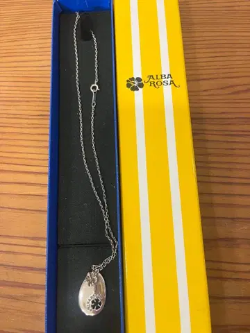 ALBA ROSA 실버 펜던트 목걸이