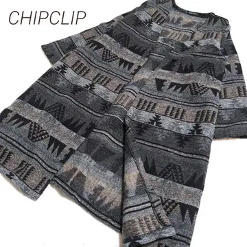 CHIP CLIP 칩 클립 기하학 패턴 롱 가디건 루즈핏