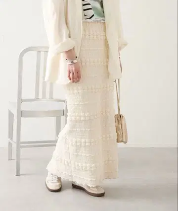 mystic 자카드 컷 타이트 스커트