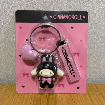 새까만 동물들 시나모롤 키링 산리오