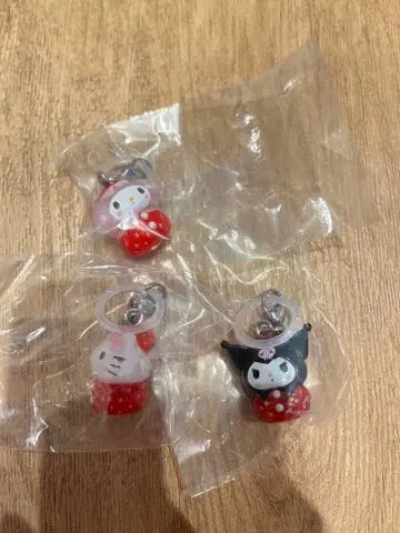 산리오 캐릭터즈 딸기 메지루시 액세서리 헬로키티 마이멜로디 쿠로미