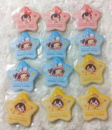 히프노시스 마이크 산리오 콜라보 별 모양 캔뱃지 이케부쿠로