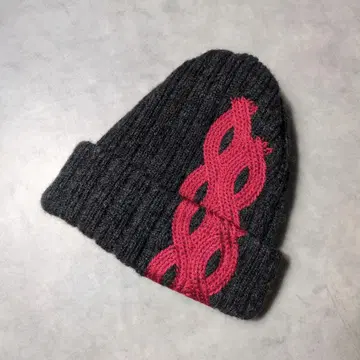 새상품급 CA4LA 카시라 자수 울 모헤어 니트 모자