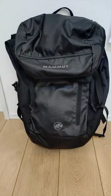 MAMMUT 블랙 백팩