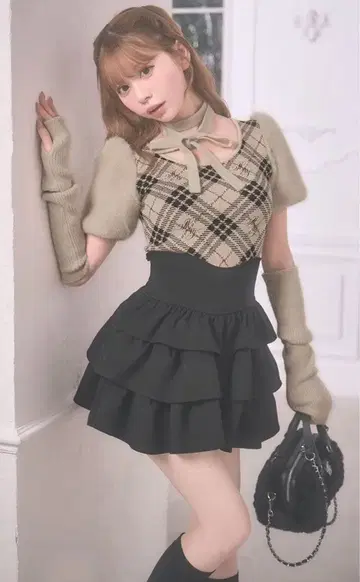 미셸 마카롱 퍼 슬리브 체크 니트탑