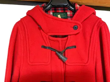 빨간색 후드 부착 더플 코트