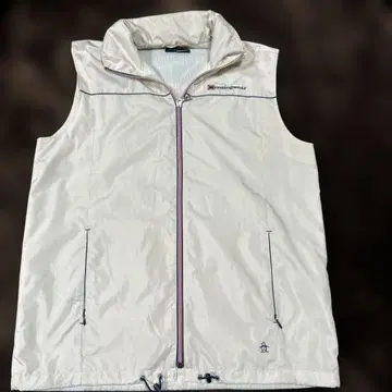 화이트 경량 나일론 베스트