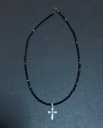 [ 새상품급 ] 오닉스 십자가 목걸이