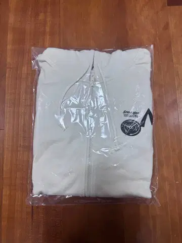 SnowMan Dome Tour 2025-2026 ON 후드티 ( L )