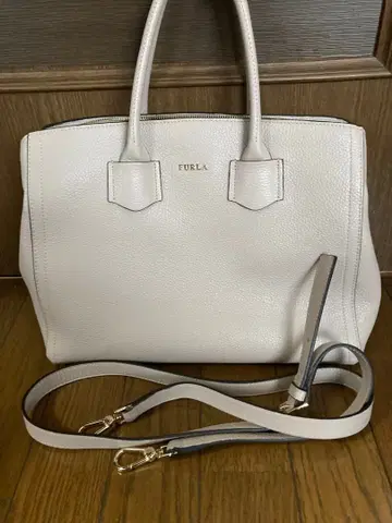 FURLA 베이지 토트백 숄더 포함