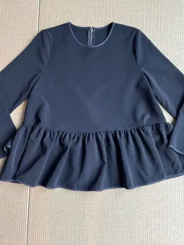 TREFLE +1 플레어 페플럼 상의 F 사이즈