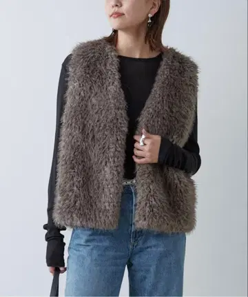 정가 18,700엔 개럴개런트 페이크 캐시미어 베스트 2023AW