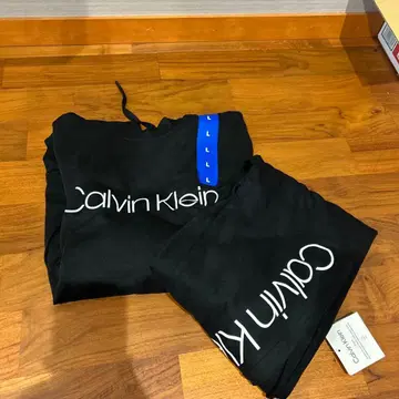 Calvin Klein 블랙 맨투맨 L