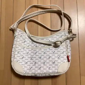 스누피 패턴 숄더백