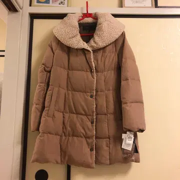 m.f. editorial 보아 카라 부착 다운 자켓 M 사이즈