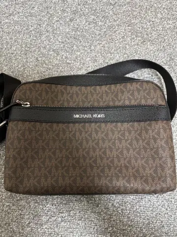 MICHAEL KORS 숄더백 브라운