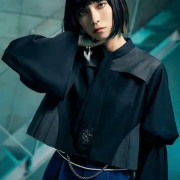 미사용 새상품 Ado x HARE 자수 넥타이 숏 셔츠 수주 발주품