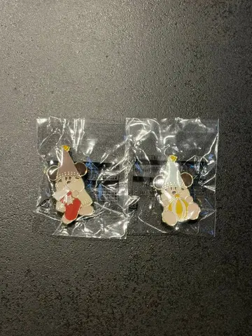 리루린린 2025 핀 배지 2개 세트