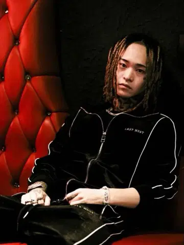 last nest 벨로아 자켓 yvngpatra 착용