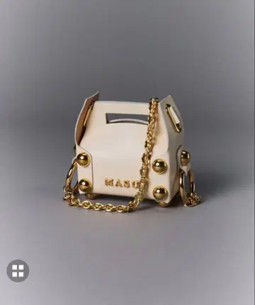 MASU 화이트 숄더백