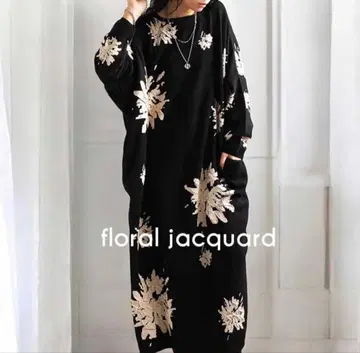 [ 새상품급 ] 완판템 안티카 antiqua 니트 원피스 블랙