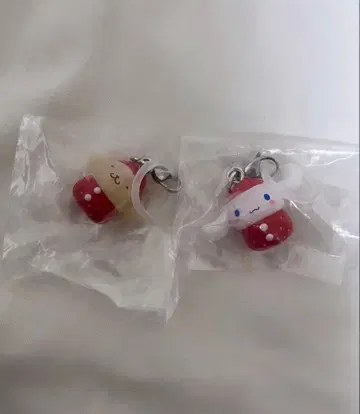 산리오 딸기 메지루시 액세서리 시나몬 폼폼푸딩