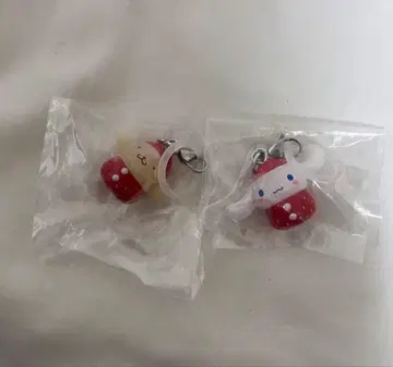 산리오 딸기 메지루시 액세서리 시나몬 폼폼푸딩