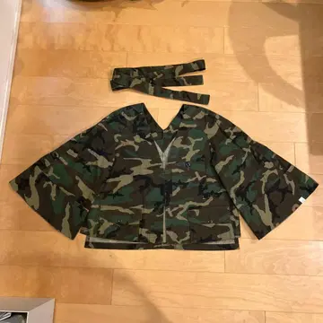 카모플라쥬 플레어 소매 자켓 (동일 원단 리본 포함)