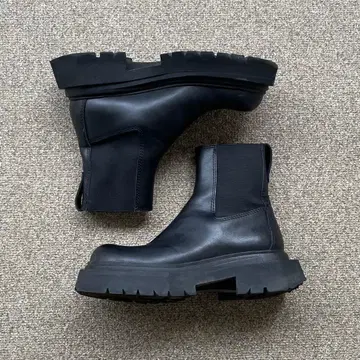 ZARA 볼륨 첼시 부츠