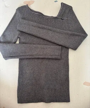 Louere 그레이 리브 긴팔 스웨터 S 사이즈
