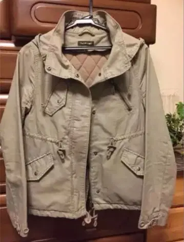 24일 한정 표시보다 가격 인하 PAL 밀리터리 후드 부착 자켓