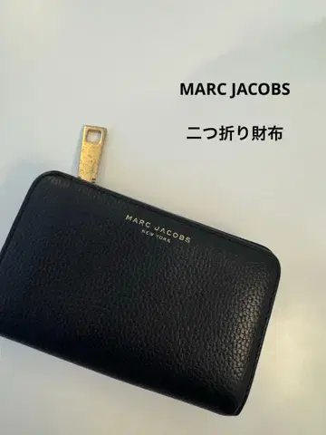 마크 제이콥스 블랙 가죽 접이식 지갑